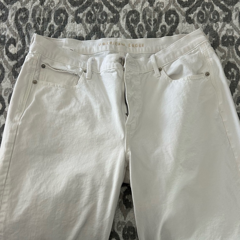American Eagle White Jeans